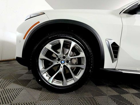 Certified 2024 BMW X5 xDrive40i image 8
