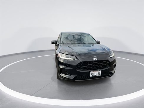 Used 2023 Honda HR-V EX-L image 2