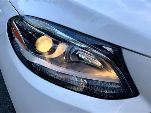 Used 2018 Mercedes-Benz GLE 350 4MATIC image 28