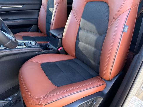 Used 2025 MAZDA CX-5 Carbon Edition image 17