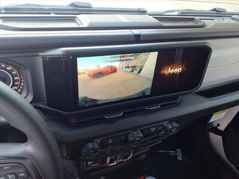 New 2026 Jeep Gladiator Sport AWD/4WD image 25