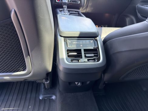 Used 2019 Volvo XC90 T5 Momentum w/ Advanced Package image 23