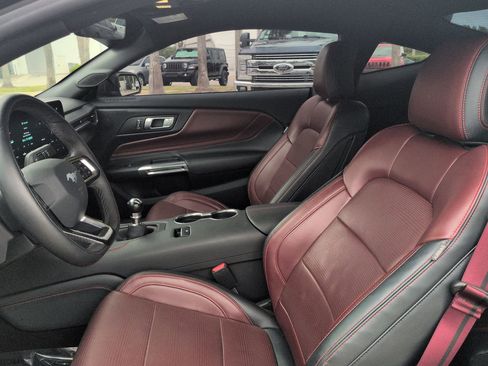 Used 2024 Ford Mustang GT Premium RWD image 13
