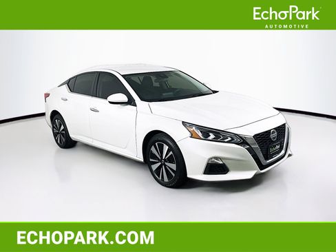 Used 2022 Nissan Altima 2.5 SV image 1