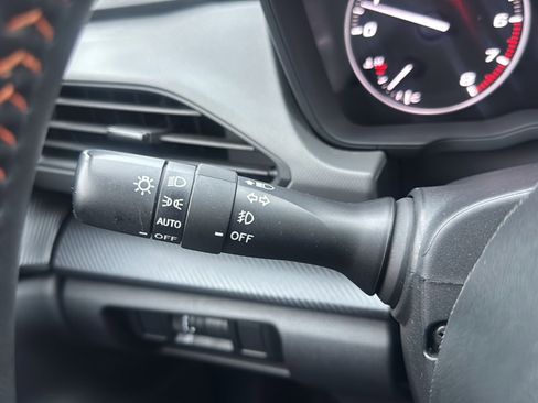 Used 2024 Subaru Crosstrek 2.5i Limited image 27