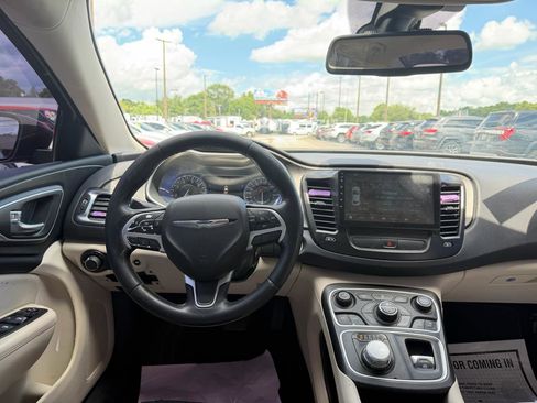 Used 2015 Chrysler 200 Limited w/ Convenience Group FWD image 15