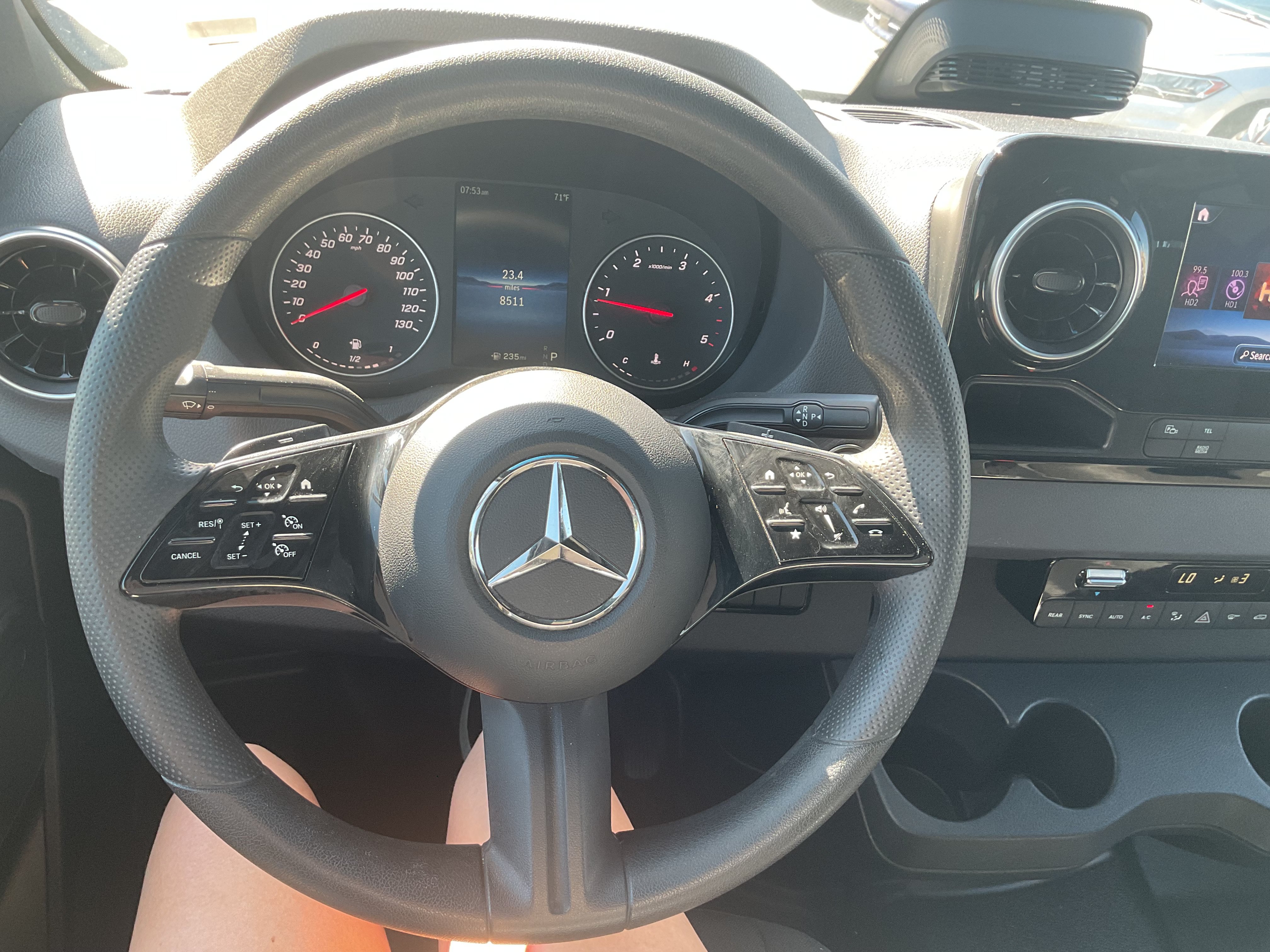 Used 2025 Mercedes-Benz Sprinter 2500 image 19
