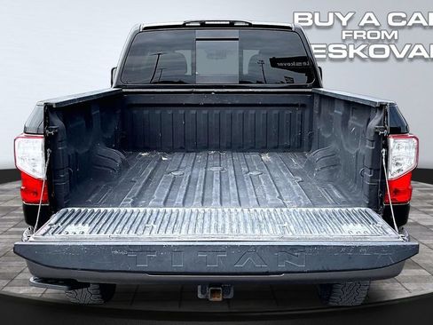 Used 2016 Nissan Titan PRO-4X AWD/4WD image 18