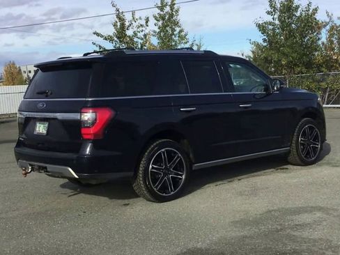 Used 2021 Ford Expedition Limited image 8