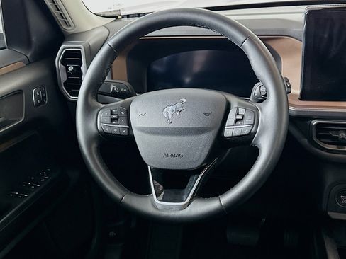 Used 2025 Ford Bronco Sport Outer Banks w/ Outer Banks Tech Package+ AWD/4WD image 18