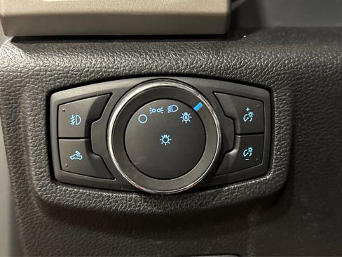 Used 2020 Ford F150 Lariat w/ Equipment Group 502A Luxury image 22