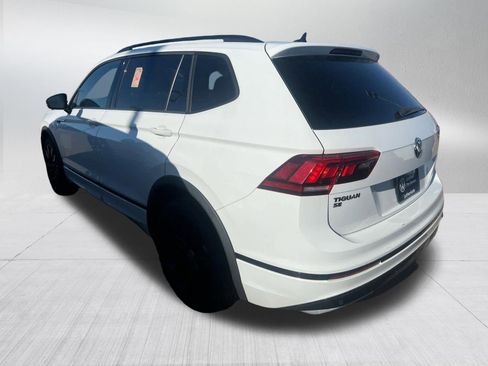 Used 2021 Volkswagen Tiguan SE R-Line AWD/4WD image 4