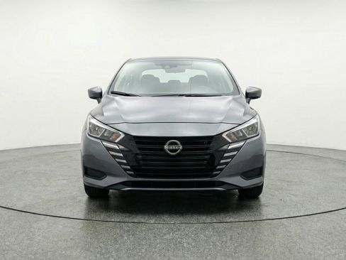 Used 2025 Nissan Versa SV FWD image 2