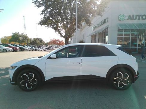 Used 2022 Hyundai Ioniq 5 SEL image 12