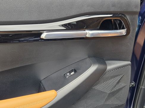New 2026 Kia Seltos EX FWD image 34
