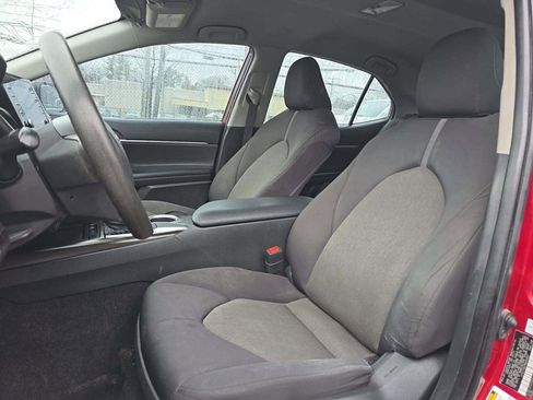 Used 2021 Toyota Camry LE w/ Carpet Mat Package (TMS) image 5