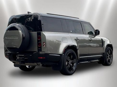 Used 2025 Land Rover Defender 130 X-Dynamic SE AWD/4WD image 7