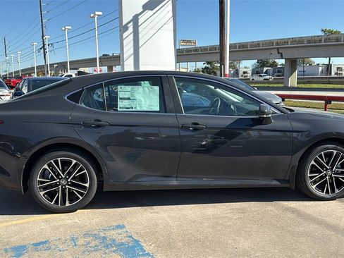 New 2026 Toyota Camry XLE image 8