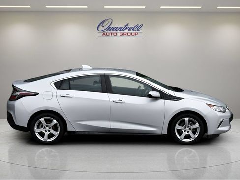 Used 2018 Chevrolet Volt LT w/ LT Driver Confidence Package FWD image 3