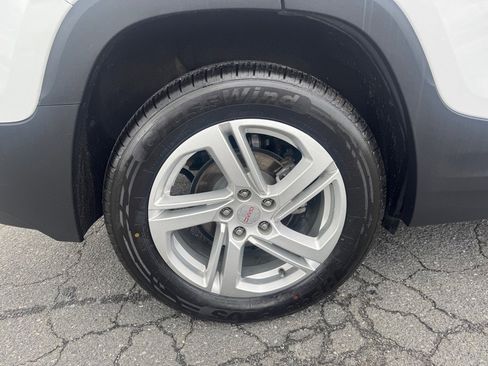 Used 2018 GMC Terrain SLE image 19