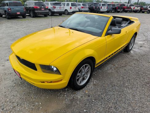 Used 2005 Ford Mustang Premium RWD image 15