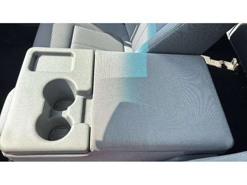 Used 2011 Ford F150 XLT w/ XLT Chrome Pkg AWD/4WD image 16