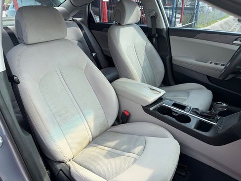 Used 2016 Hyundai Sonata SE FWD image 30