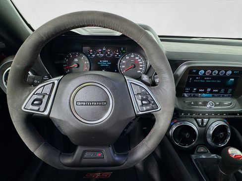 Used 2018 Chevrolet Camaro ZL1 image 11