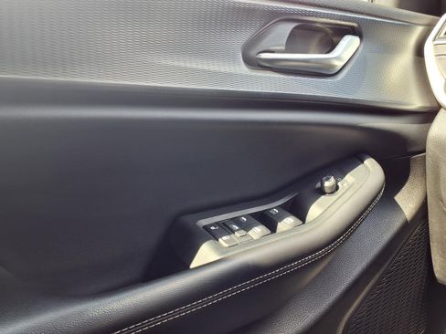 Used 2023 Jeep Grand Cherokee L Laredo image 19