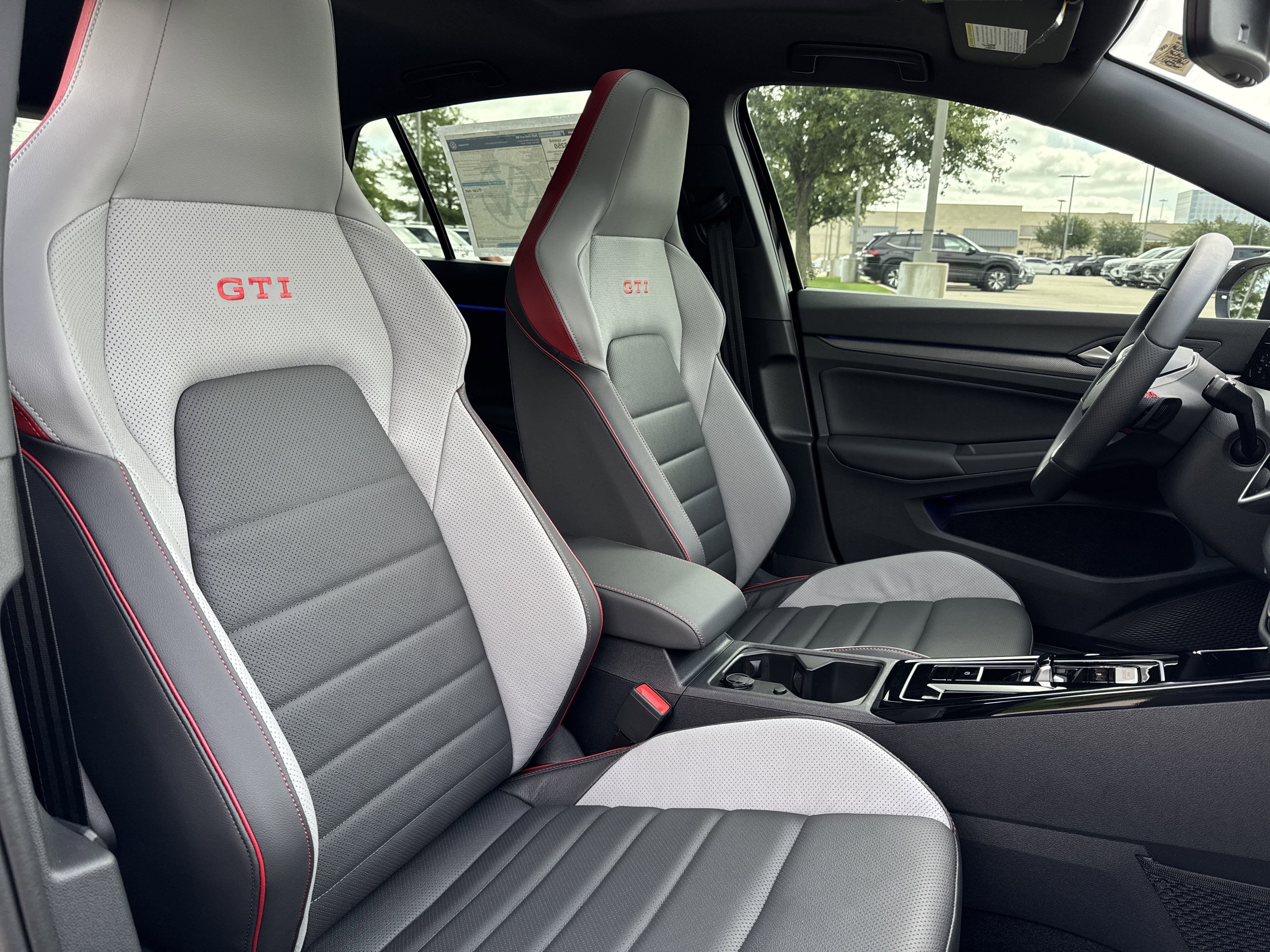 New 2026 Volkswagen GTI SE FWD image 16