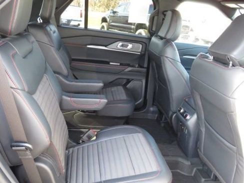 New 2026 Ford Explorer ST-Line image 17