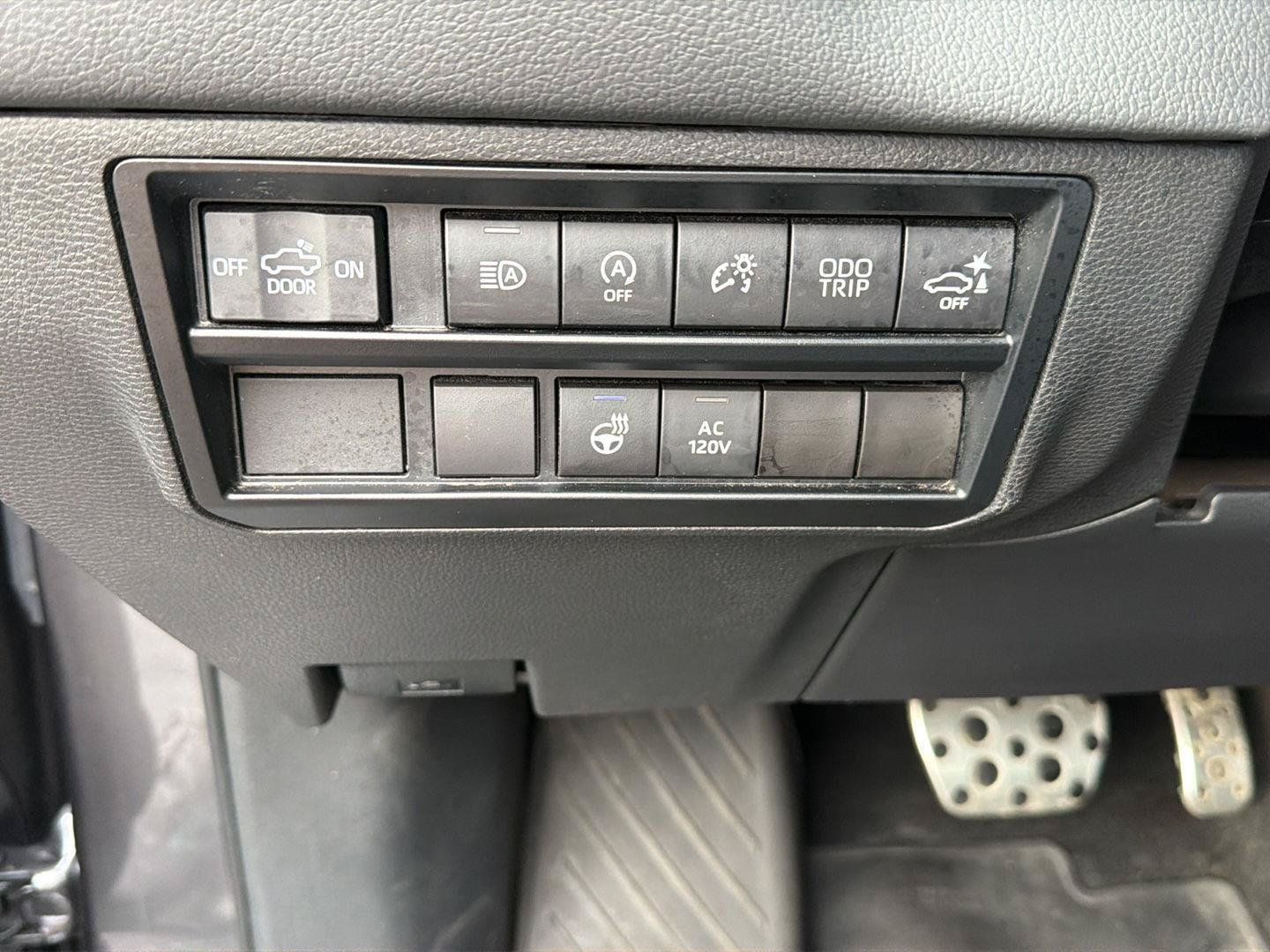 Used 2023 Toyota Tundra Limited w/ TRD Off-Road Package AWD/4WD image 19