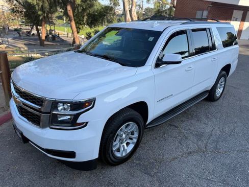 Used 2018 Chevrolet Suburban LT w/ Max Trailering Package image 13