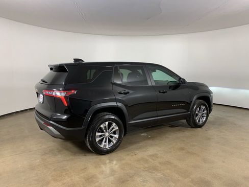 Used 2025 Chevrolet Equinox LT image 8