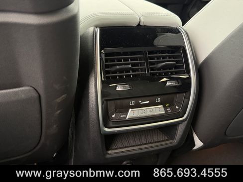 Used 2027 BMW X6 M60i AWD/4WD image 18