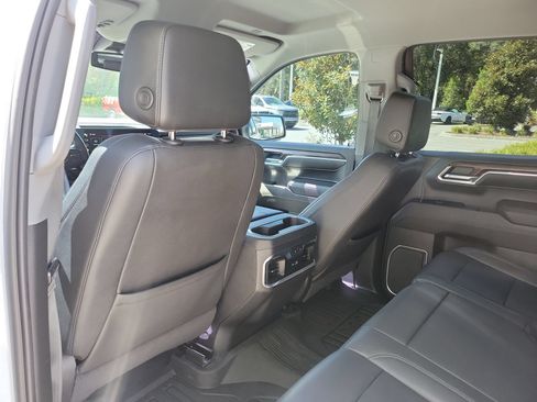 Used 2022 GMC Sierra 1500 SLT w/ SLT Premium Plus Package AWD/4WD image 24