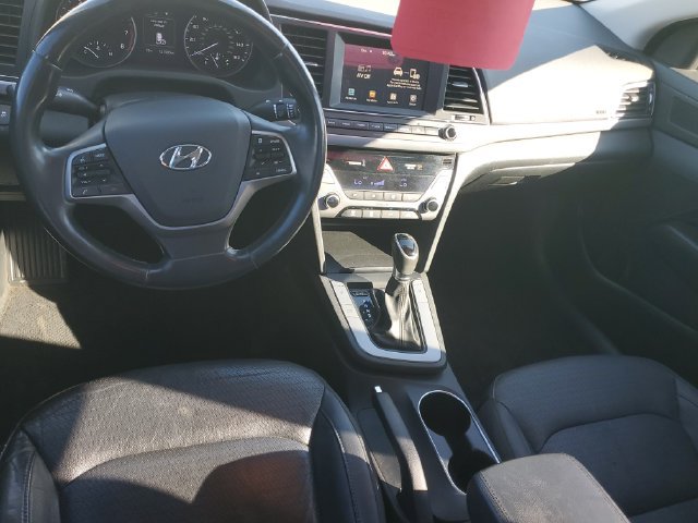 Used 2017 Hyundai Elantra Limited FWD image 10
