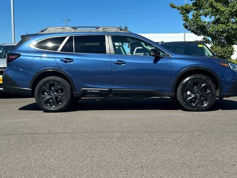 Used 2021 Subaru Outback Onyx Edition XT AWD/4WD image 3