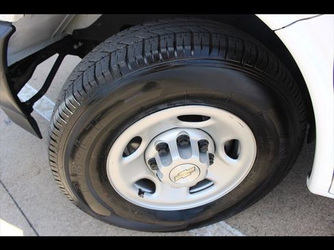 Used 2022 Chevrolet Express 3500 LS image 27