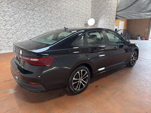 Used 2025 Volkswagen Jetta Sport FWD image 7