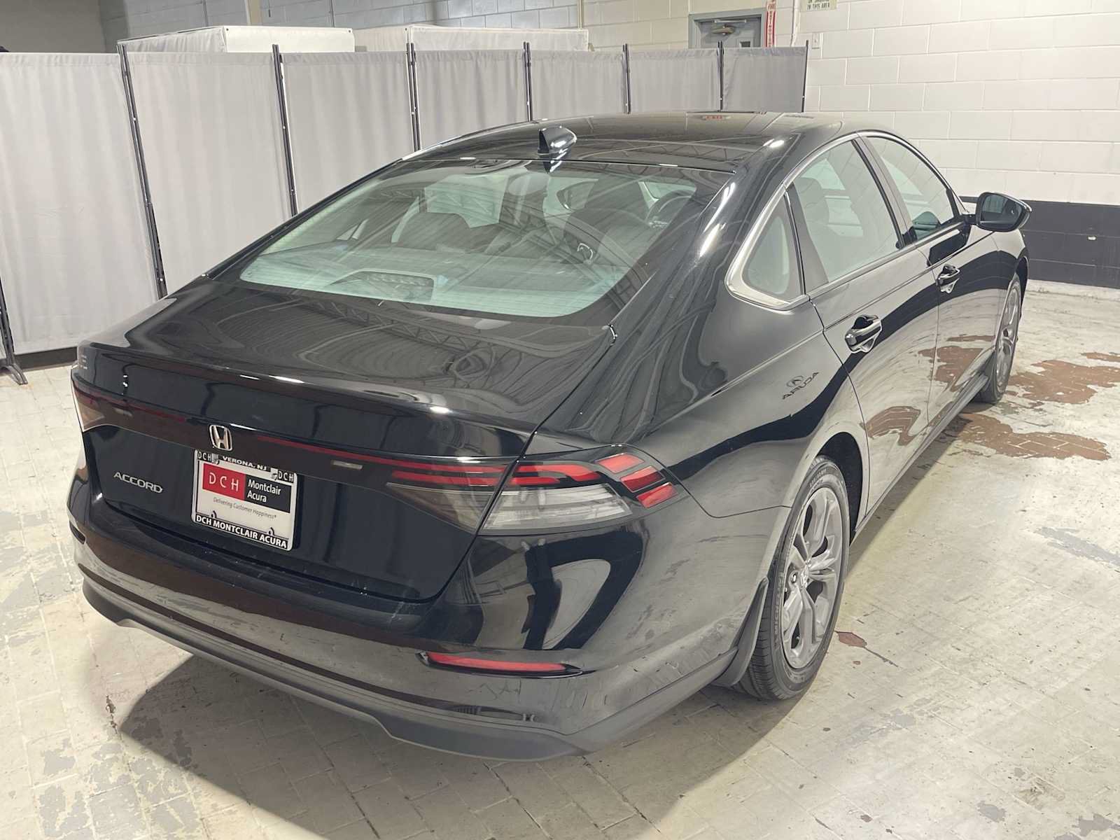 Used 2023 Honda Accord EX image 26