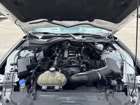 Used 2021 Ford Mustang Premium RWD image 29