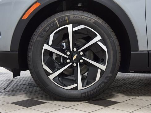 New 2026 Chevrolet Equinox EV LT image 27