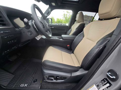 New 2026 Lexus GX 550 AWD/4WD image 23