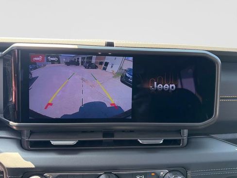 New 2026 Jeep Wrangler Unlimited Sahara AWD/4WD image 26