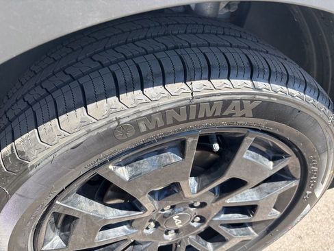 Certified 2022 Kia Telluride SX w/ Nightfall Edition Package AWD/4WD image 19