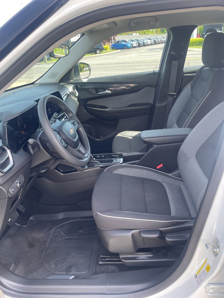 Used 2024 Chevrolet TrailBlazer LS w/ LS Confidence Package AWD/4WD image 13
