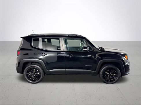 Used 2022 Jeep Renegade Altitude image 5