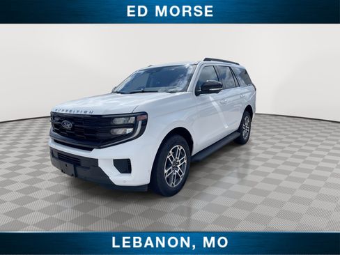Certified 2025 Ford Expedition Active AWD/4WD image 4
