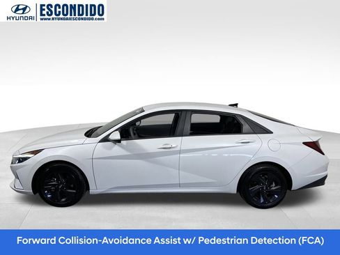 Certified 2022 Hyundai Elantra SEL image 2